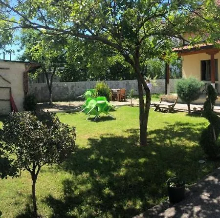 Casa de hóspedes Home It'S Home Shkodër